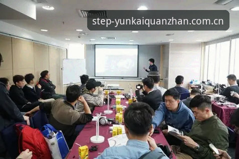 为什么“简体版匠心服务乐享每一步访问”能做到平均加载低于2秒？